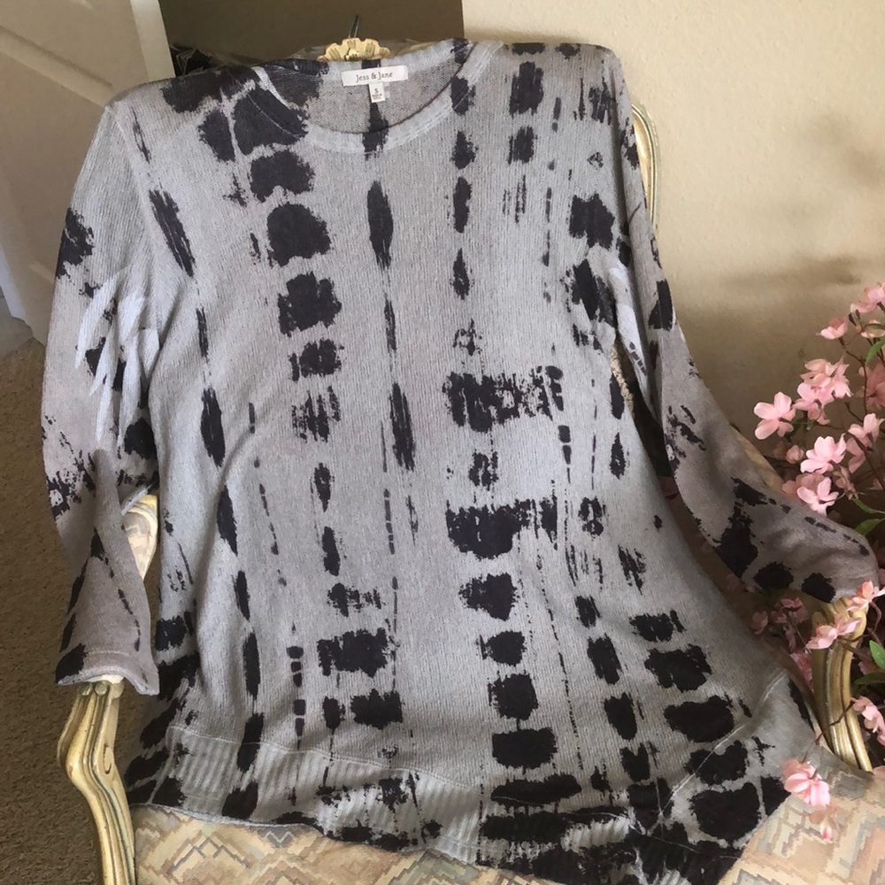 Jess & Jane Gray and Black Crew Neck Tunic with Artistic Tie-Dye.